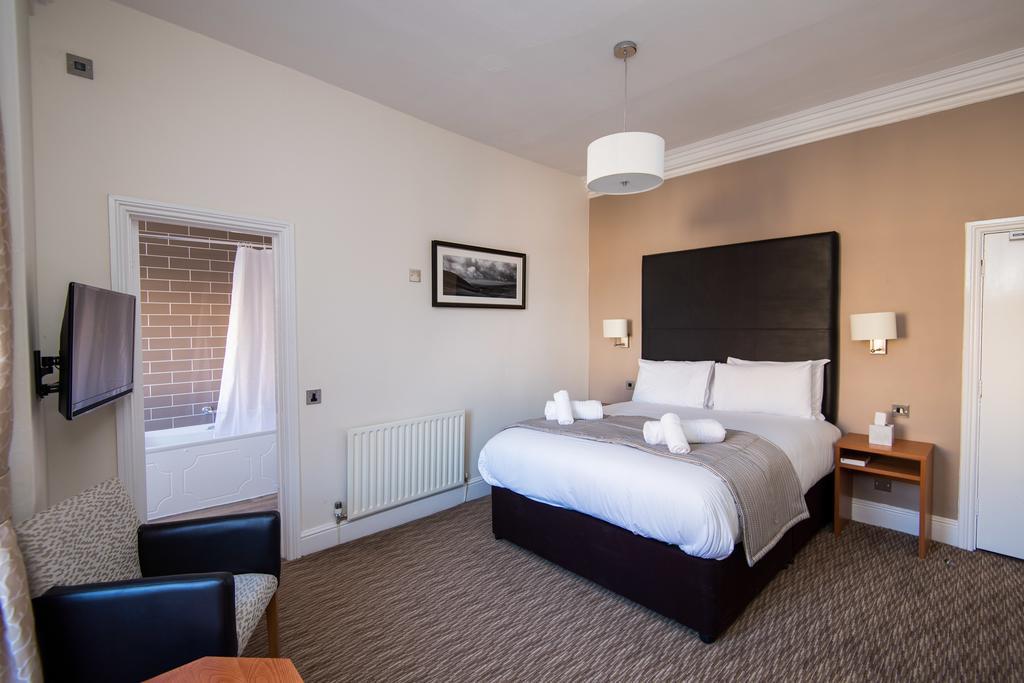 The Wellington Hotel Brecon Ngoại thất bức ảnh