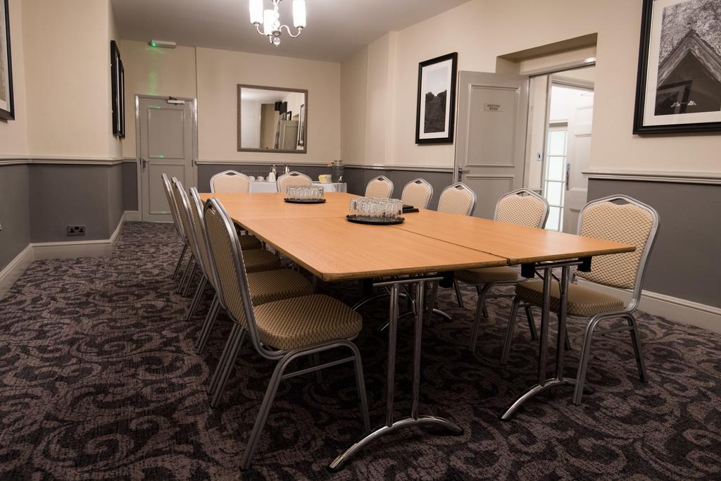The Wellington Hotel Brecon Ngoại thất bức ảnh