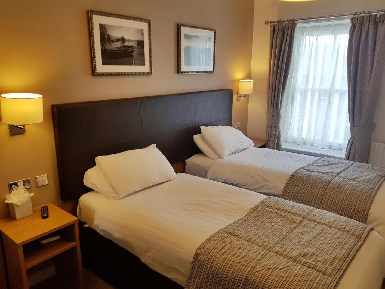 The Wellington Hotel Brecon Ngoại thất bức ảnh