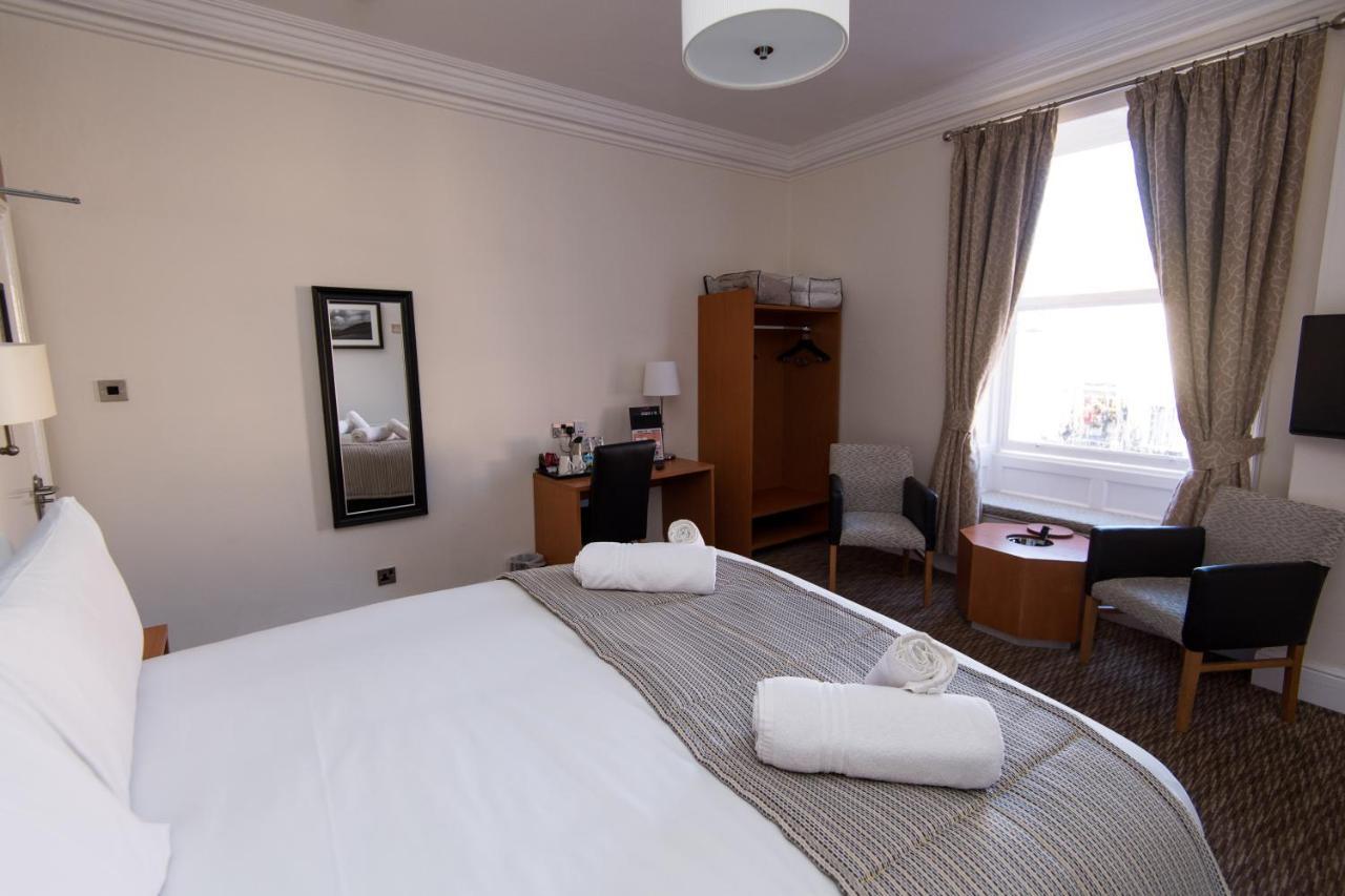 The Wellington Hotel Brecon Ngoại thất bức ảnh