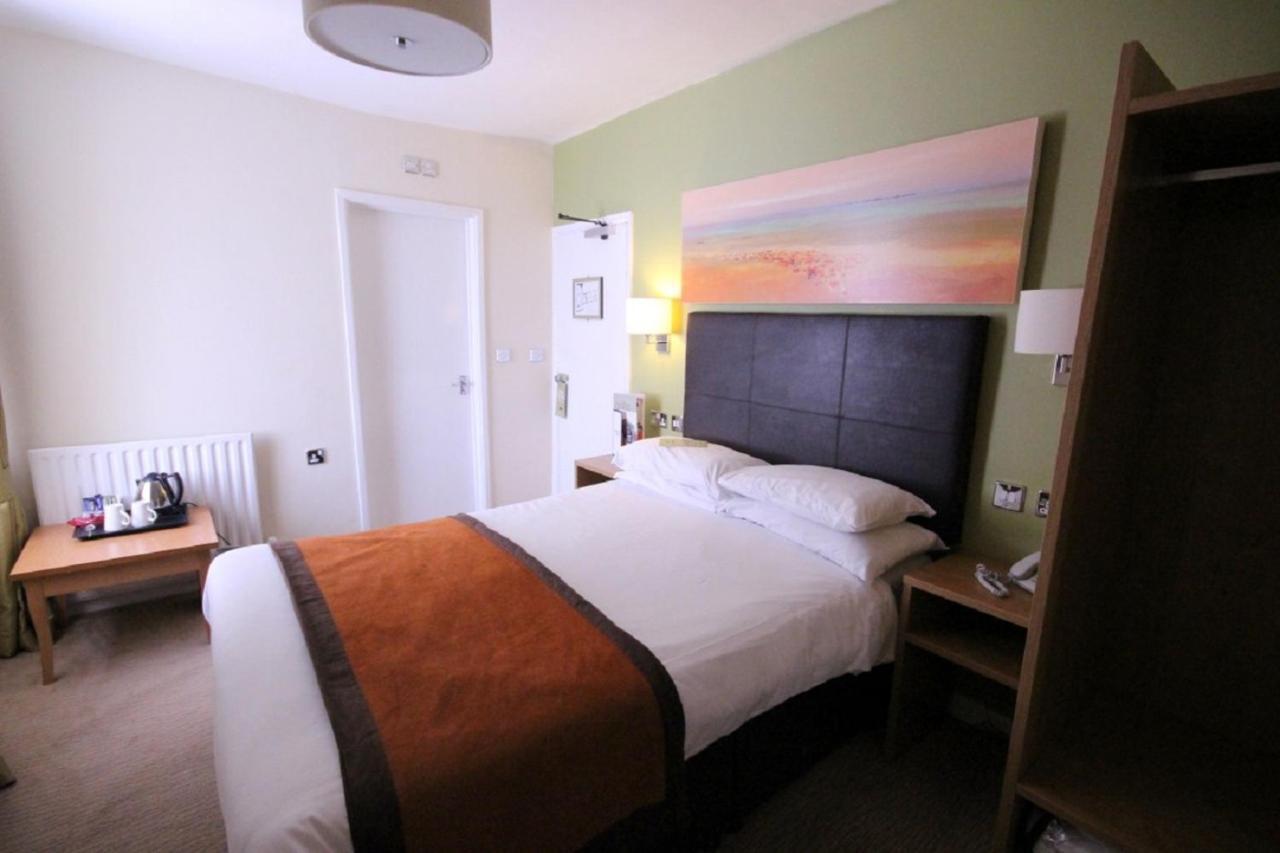 The Wellington Hotel Brecon Ngoại thất bức ảnh